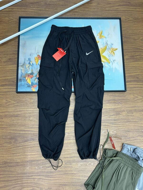 Nike Cargos